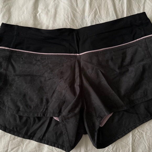 Lululemon Run Speed Short Size 4 - Picture 1 of 6